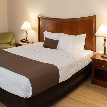 Best Western I-5 Inn & Suites Лодай Екстер'єр фото