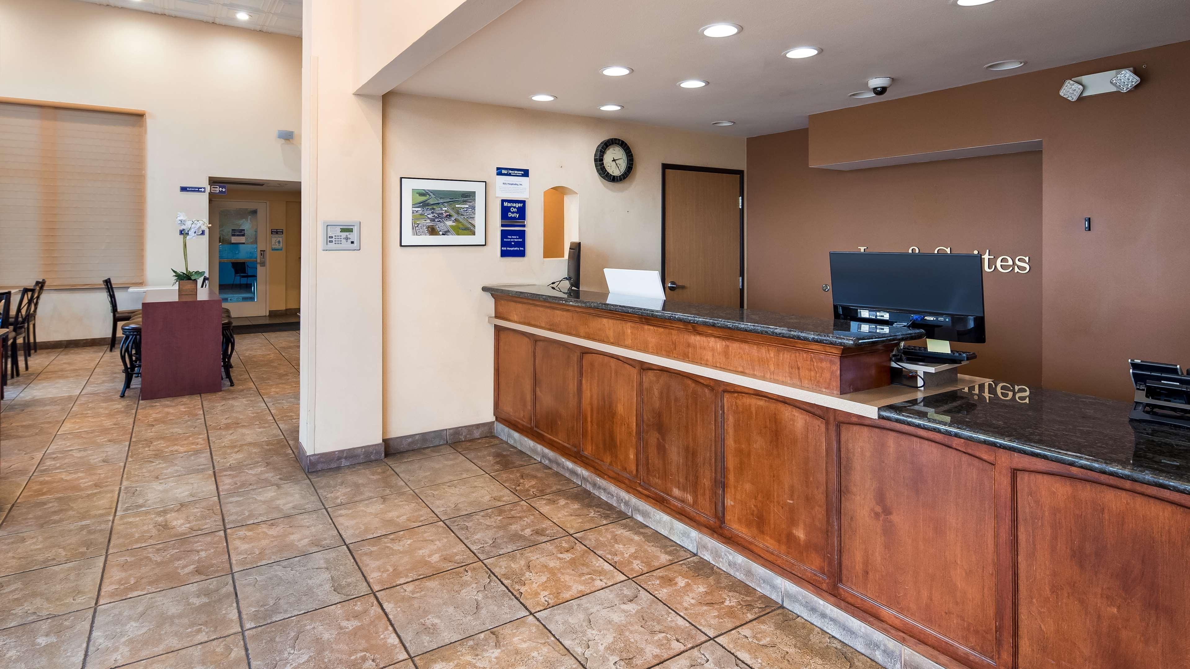 Best Western I-5 Inn & Suites Лодай Екстер'єр фото